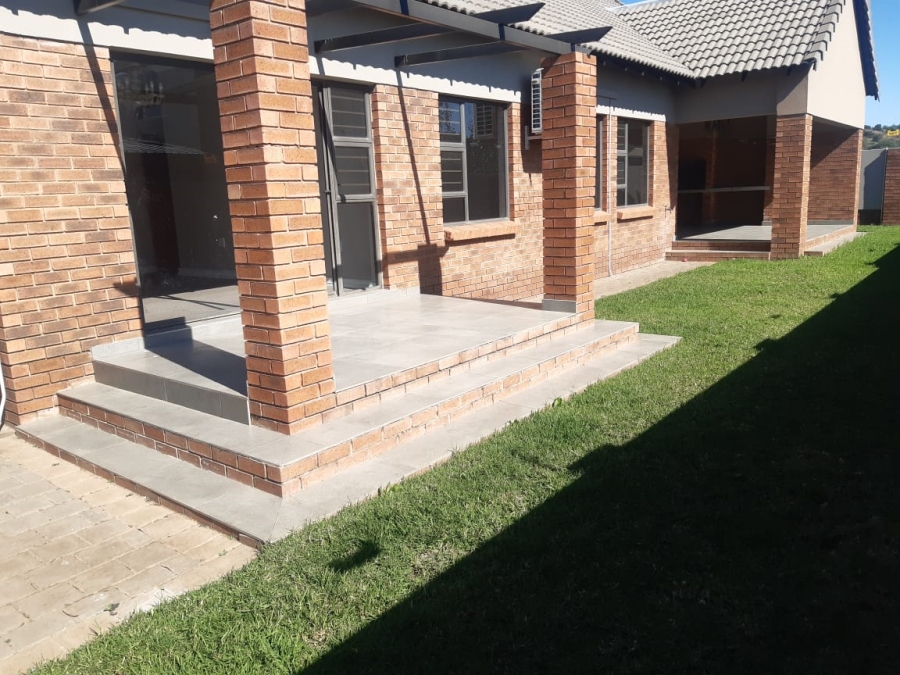 To Let 3 Bedroom Property for Rent in Somerton Estate Free State